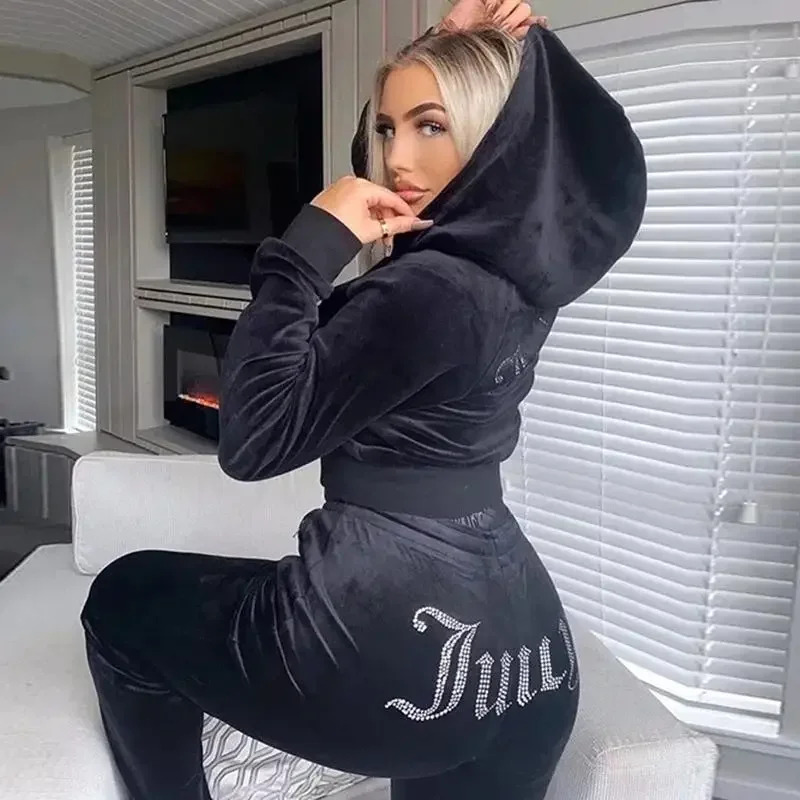 Winter Clothing Pk - Damski welurowy dres Juicy Couture na