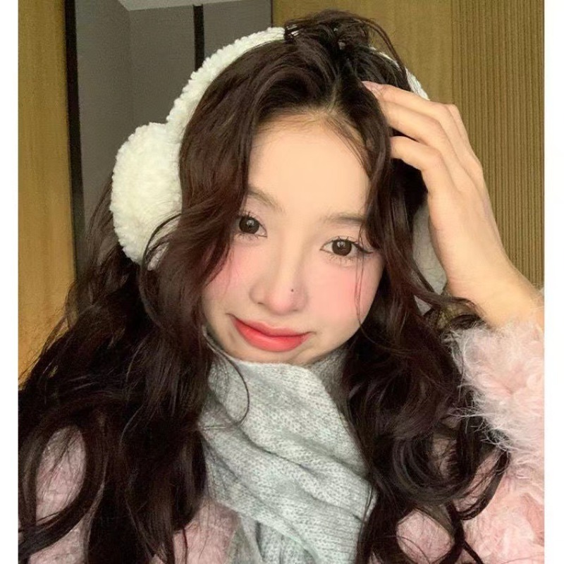 Minimalistyczne pluszowe nausz – Winter Clothing Earmuffs recenzja i cena
