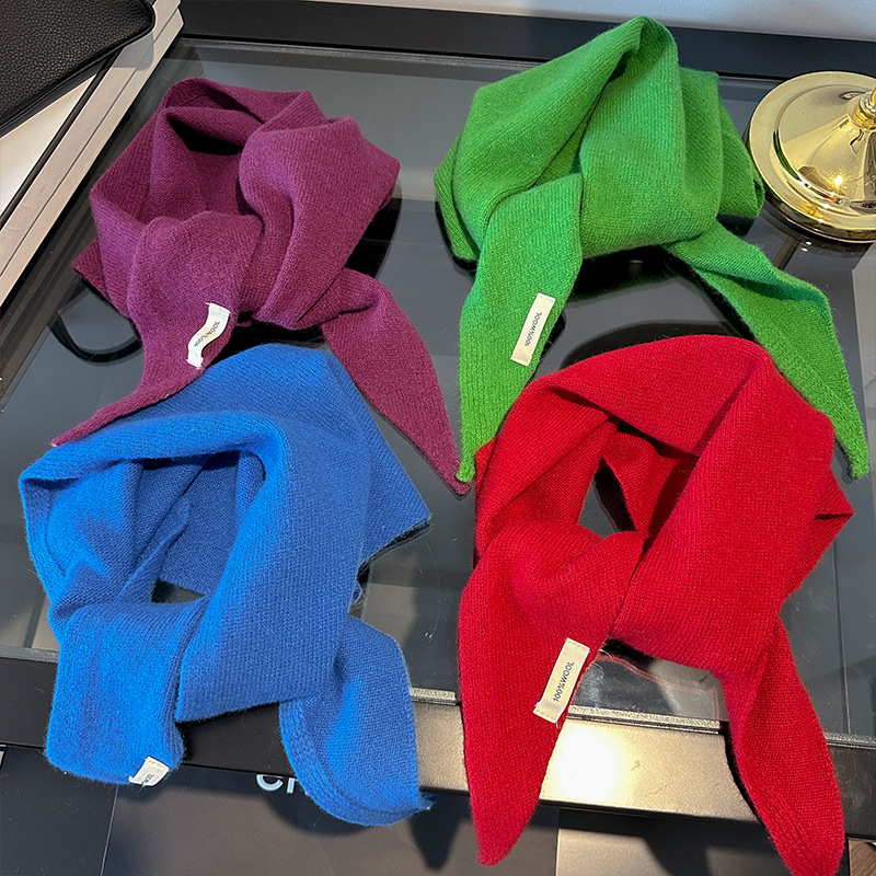 Szalik trójkątny damski z wełn – Winter Clothing Korea recenzja i cena